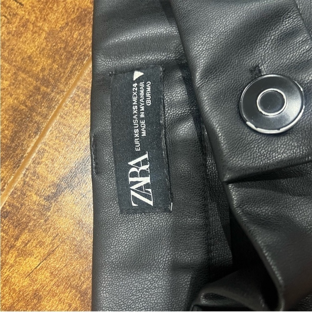 Leather pants - Picture 3 of 3